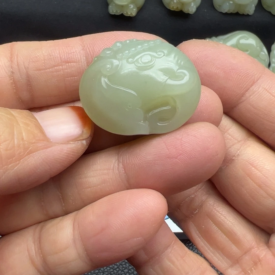 和田玉（糖玉）未镶嵌吊坠(不含链)