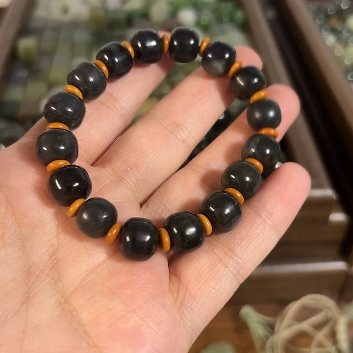 透闪石质玉未镶嵌手链