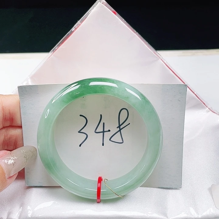 翡翠未镶嵌手镯缅甸翡翠51+