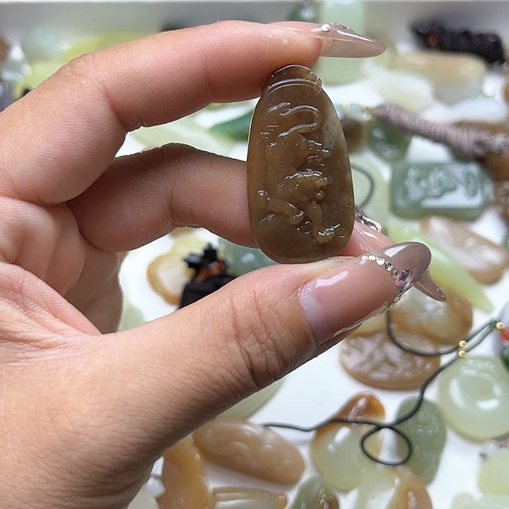 【闪购商品】和田玉未镶嵌颈饰