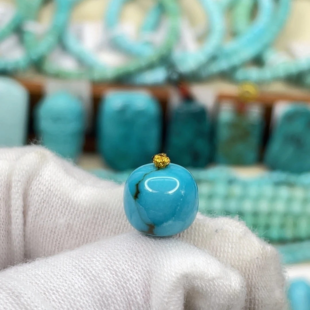 ****潼绿松石未镶嵌颈饰