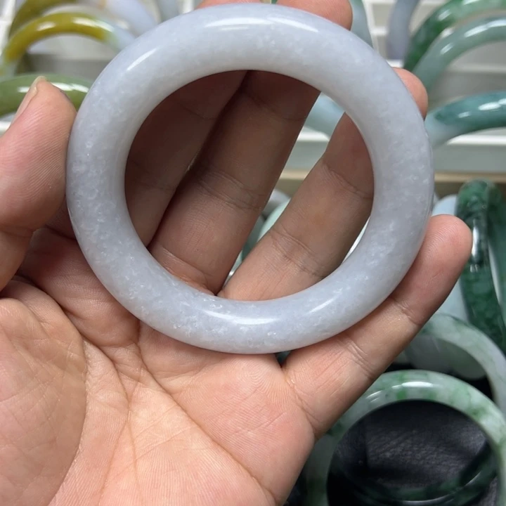彩***虹定制翡翠未镶嵌翡翠