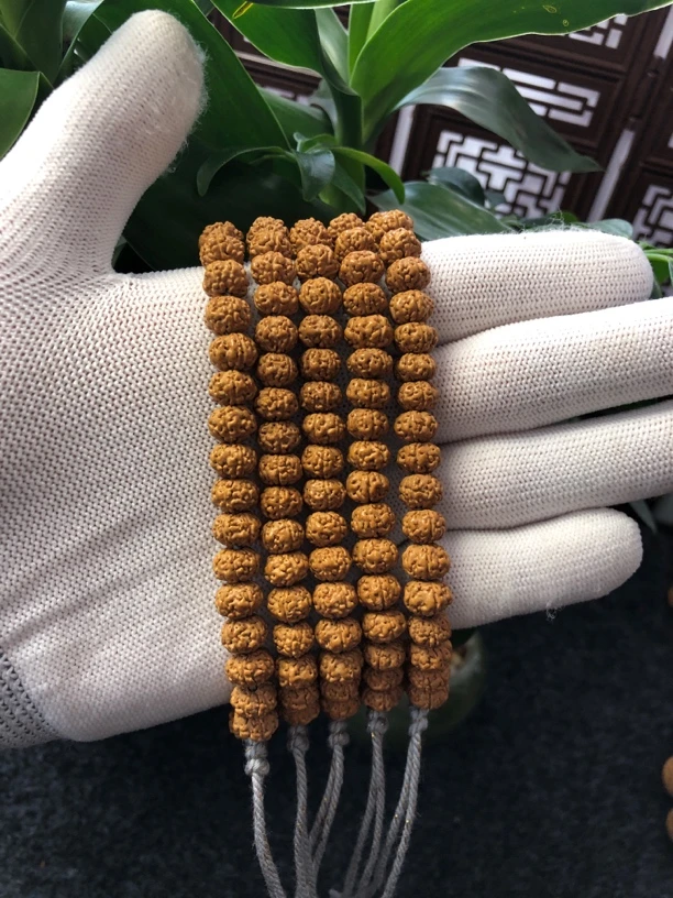 0.8飞碟小金刚单圈手串
