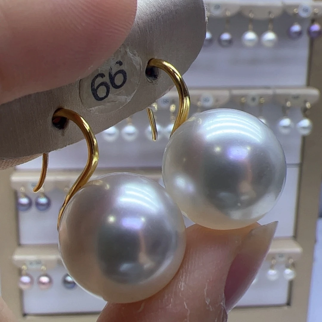 18K金镶嵌淡水珍珠耳饰