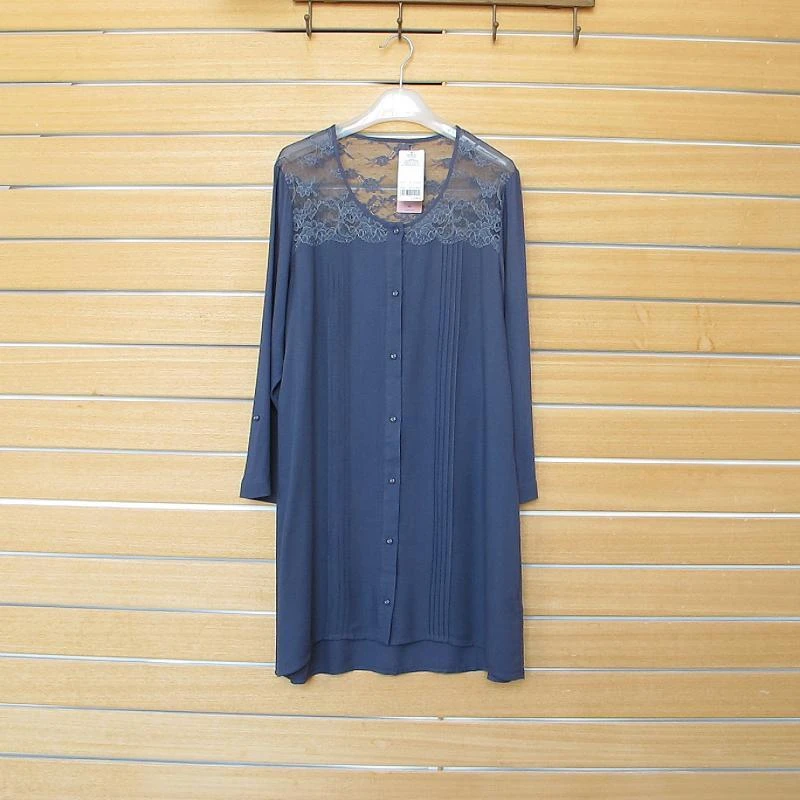 黛 82-302新款典雅精致蕾丝宽松可外穿家居服