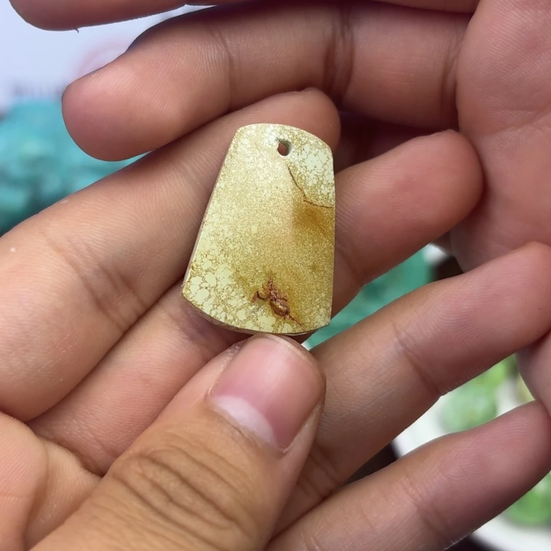 南红玛瑙未镶嵌绿松石