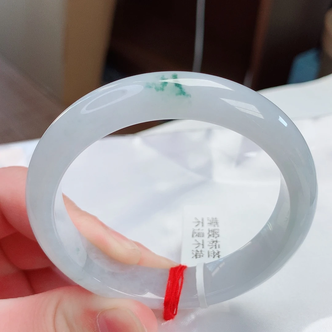 翡翠手镯未镶嵌天然翡翠A货