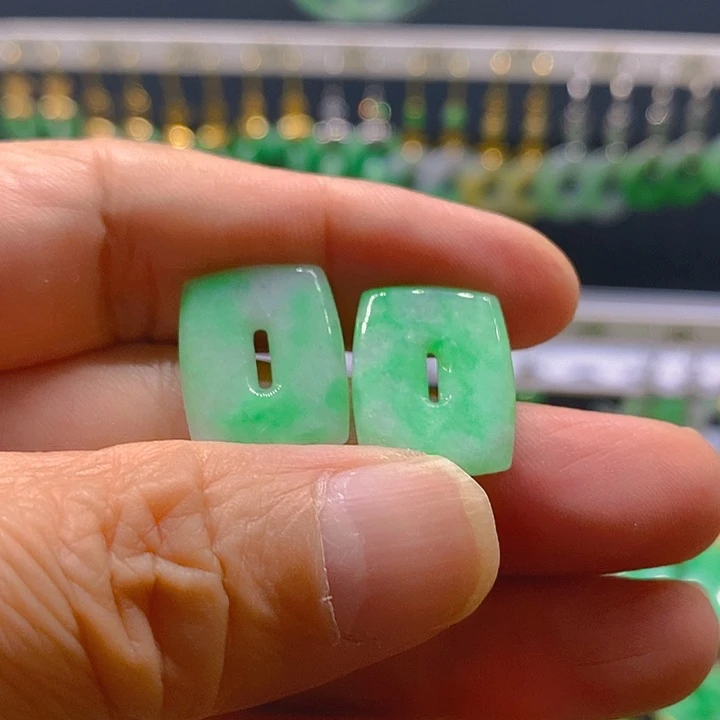 翡翠未镶嵌耳饰耳坠