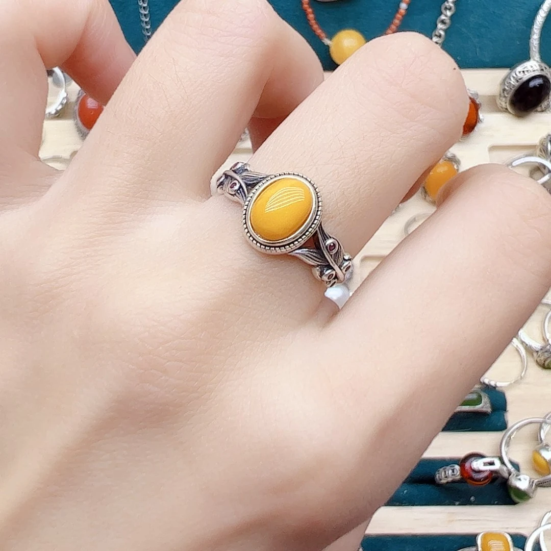 蜜蜡戒指银S925镶嵌天然蜜蜡