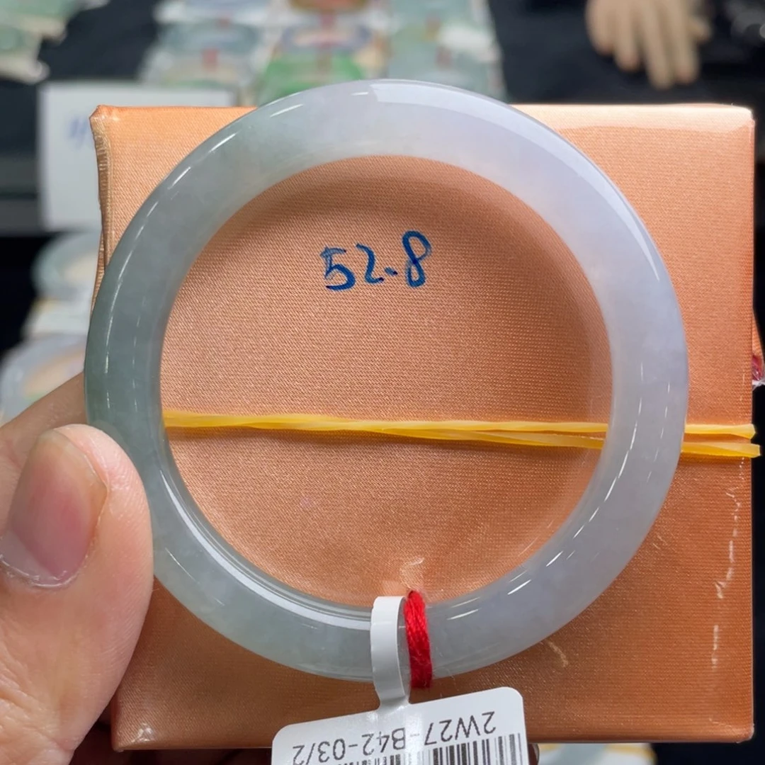 翡翠手镯未镶嵌翡翠手镯