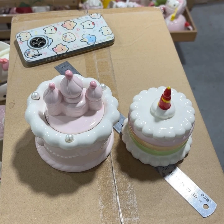 紫砂在干嘛呀亲爱呢