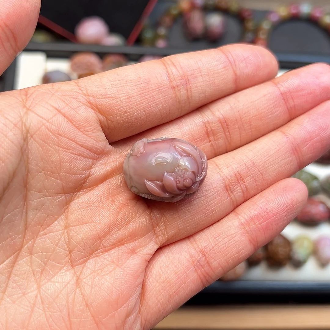 玛瑙/玉髓珠宝半成品未镶嵌云***/