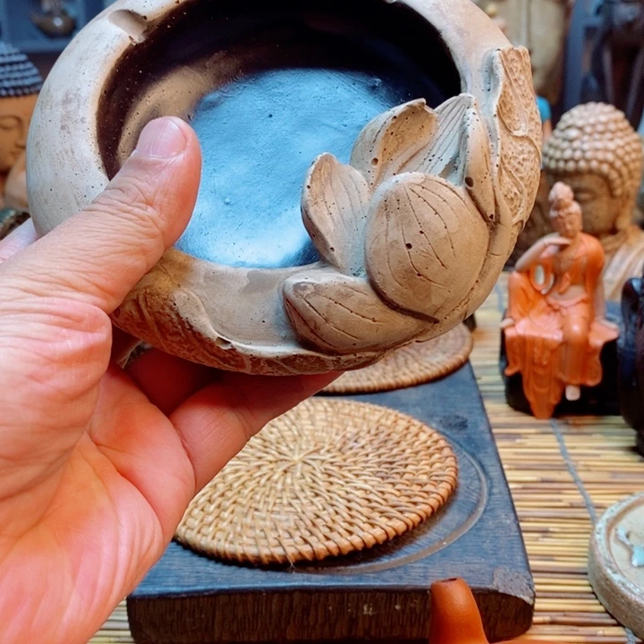 火山岩烟缸 莲花烟缸