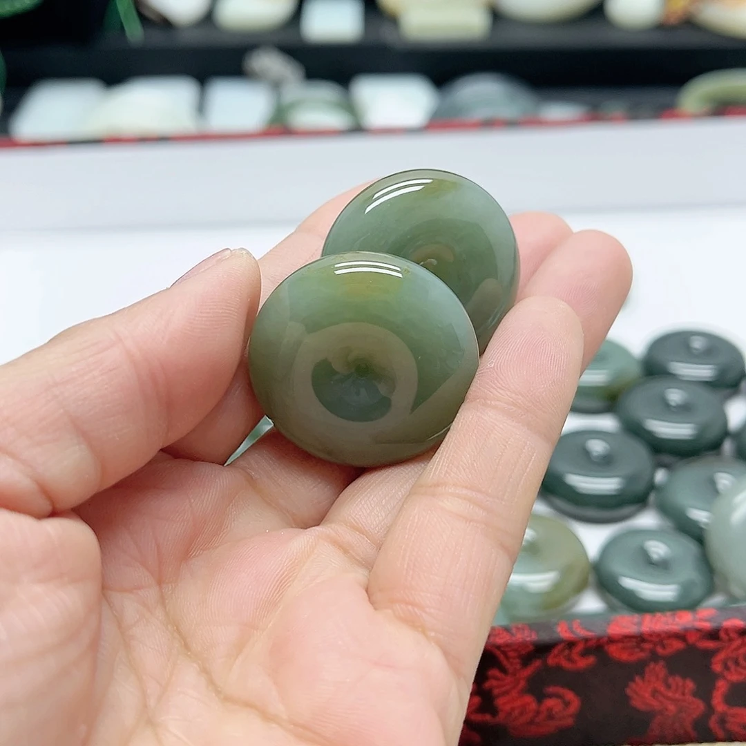 和田玉（糖玉）未镶嵌手镯微**暖