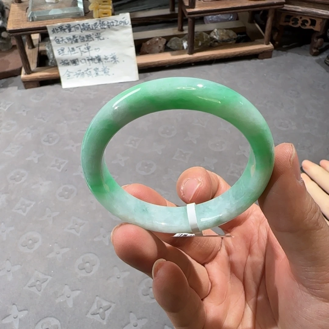 翡翠未镶嵌手镯50.8圈口