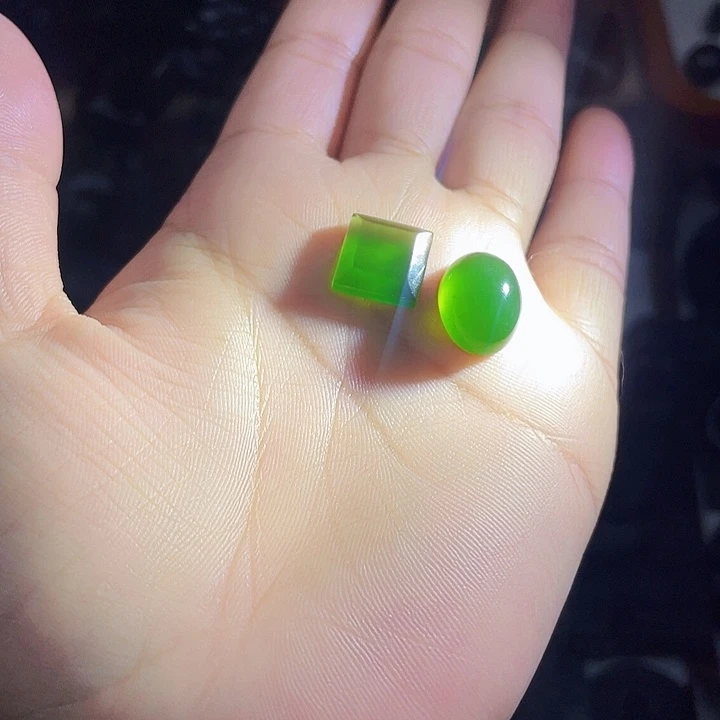 未镶嵌蛇纹石玉手串泰山玉一对蛋面