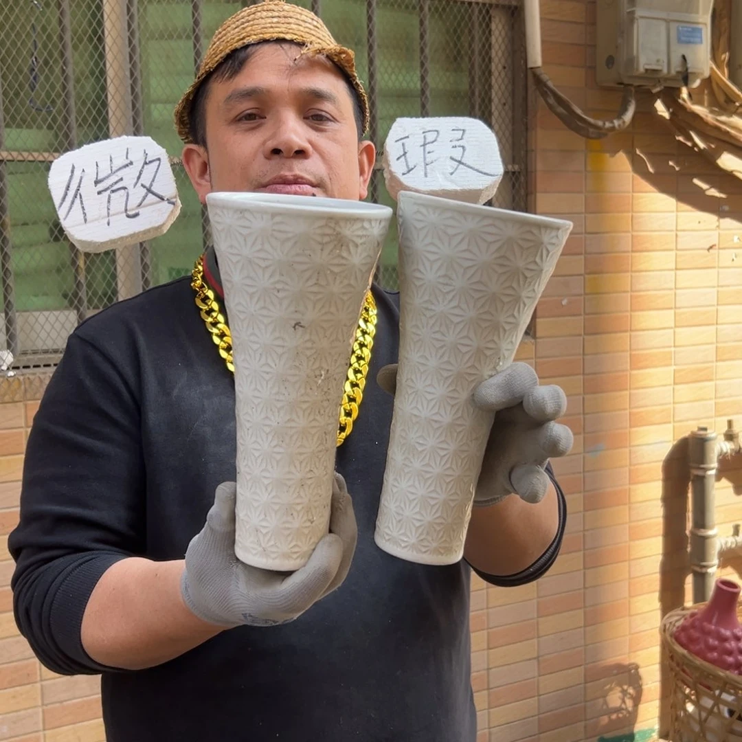 摆件180 号高中低温陶瓷工艺瓶（部分微瑕）