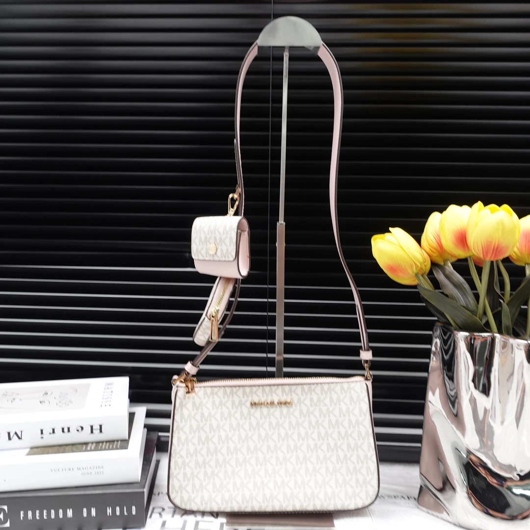 95新 MICHAEL KORS/迈克高仕 单肩包/T10292416