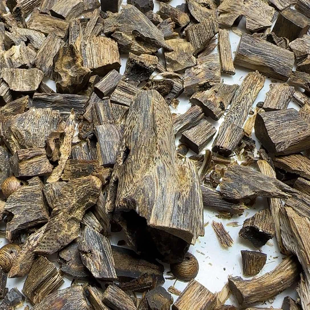 沉香沉香碎屑天然虫漏