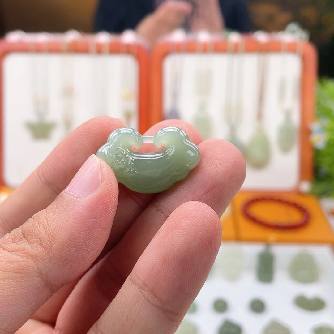 T***g手链未镶嵌和田玉