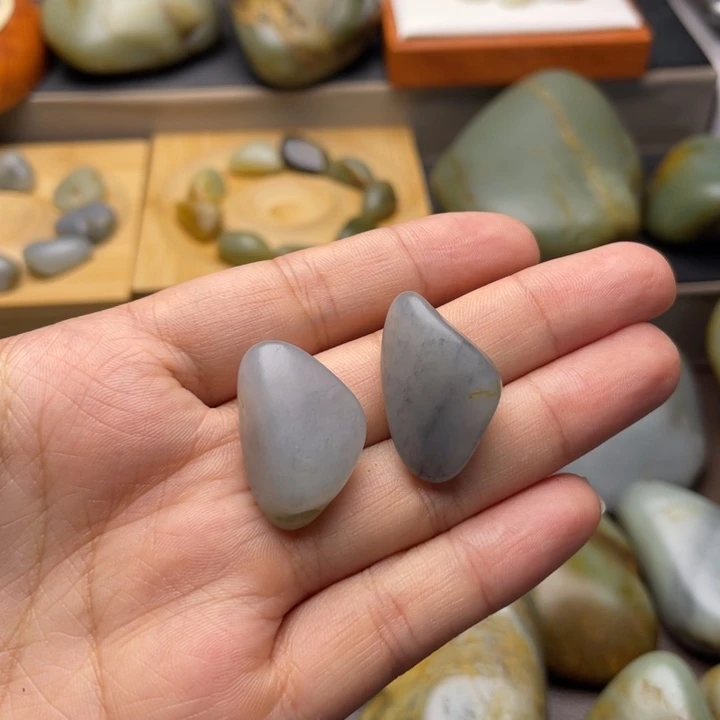 闫***和田玉未镶嵌颈饰19