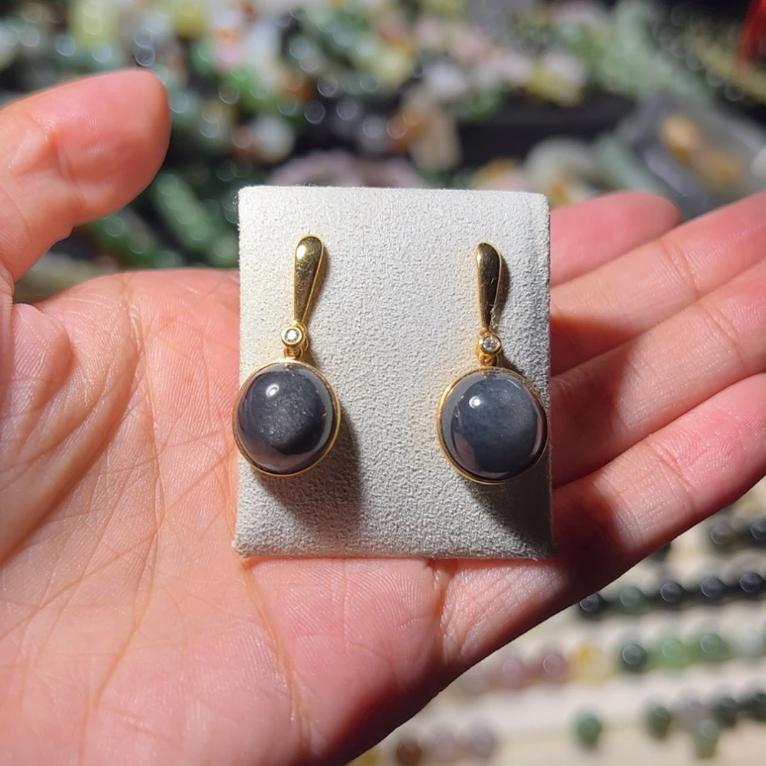 【闪购商品】和田玉18K金镶嵌耳饰新疆青花聚墨猫耳钉