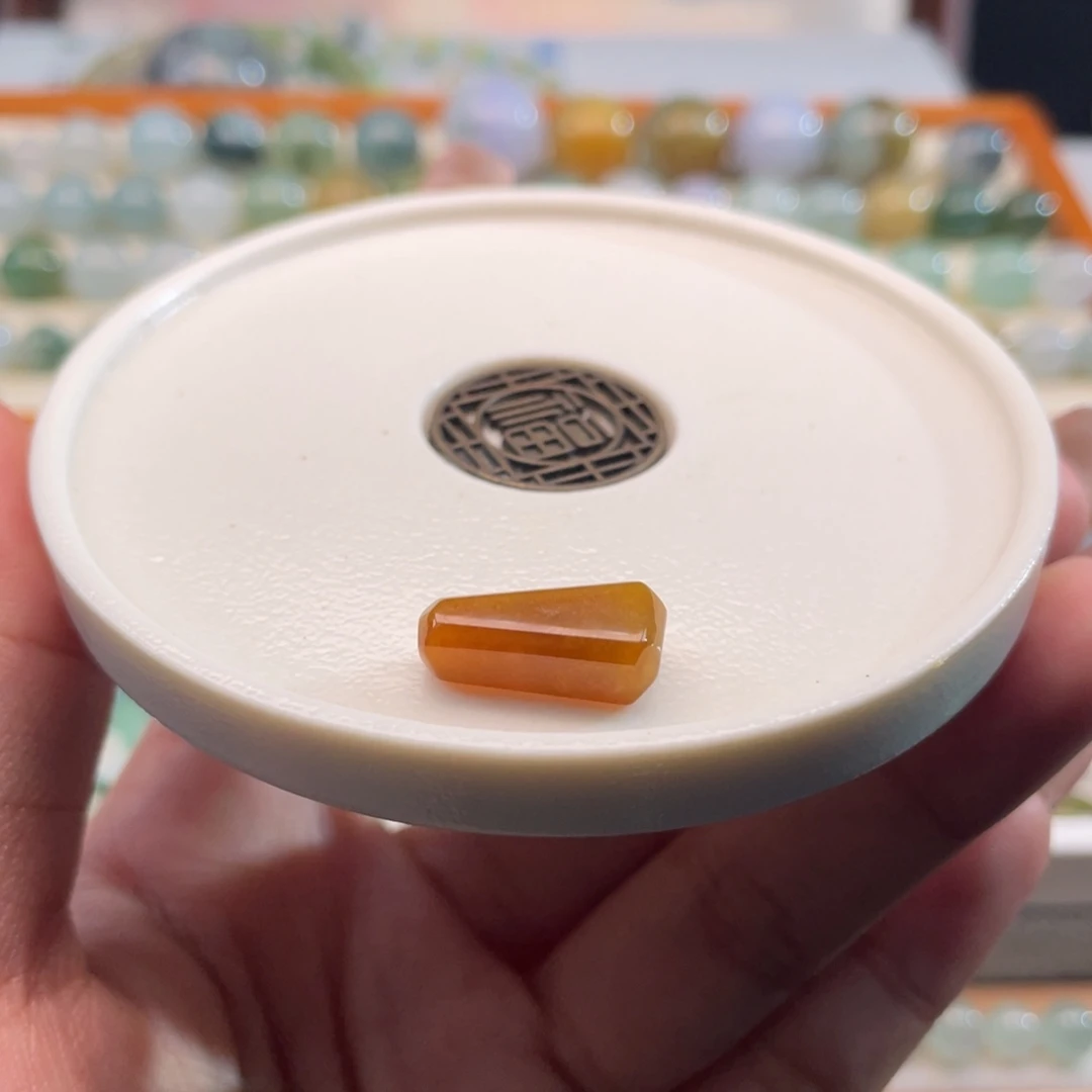 未镶嵌定制翡翠天然缅甸翡翠a货天然红随形