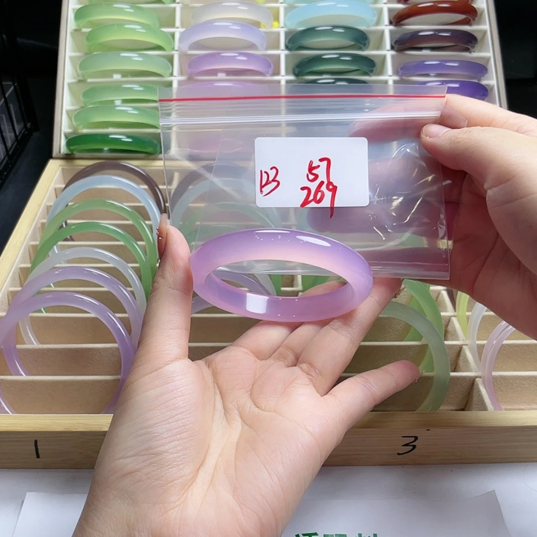 【闪购商品】玛瑙/玉髓手镯未镶嵌钱*?