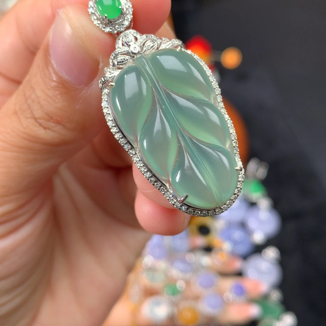 翡翠18K金镶嵌吊坠(不含链)