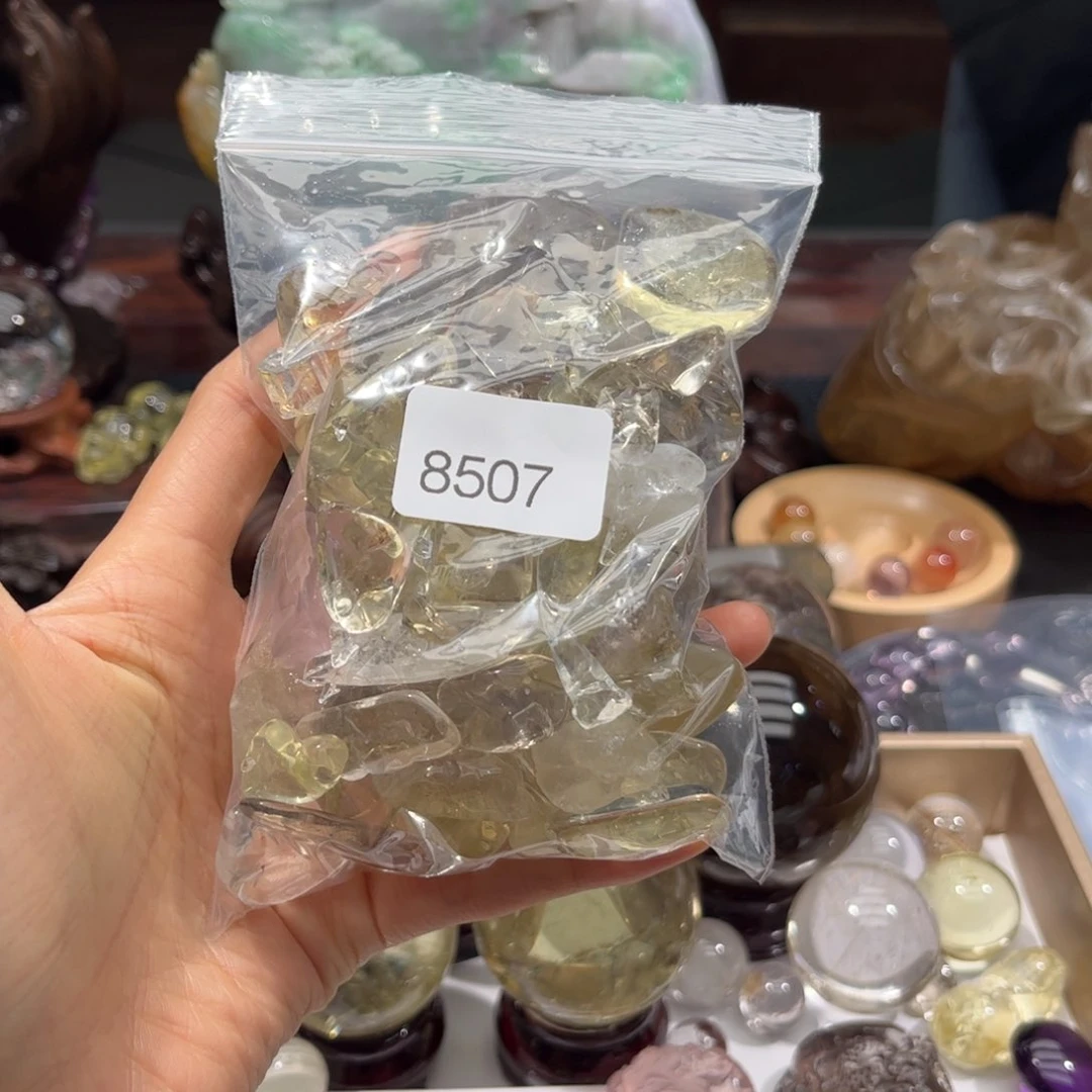 【闪购商品】未镶嵌水晶大型摆件（非配饰）英**主
