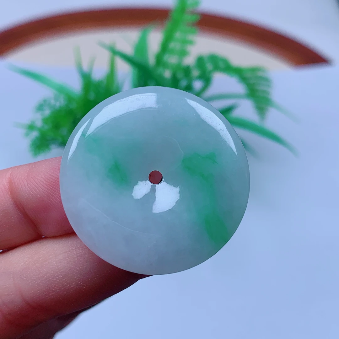 缅甸天然A货翡翠，冰飘绿平安扣 编号338/117尺寸 34.7-5.5