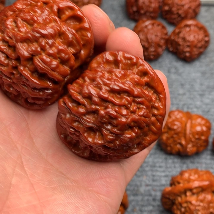 文玩核桃把件O****阳欢8官帽