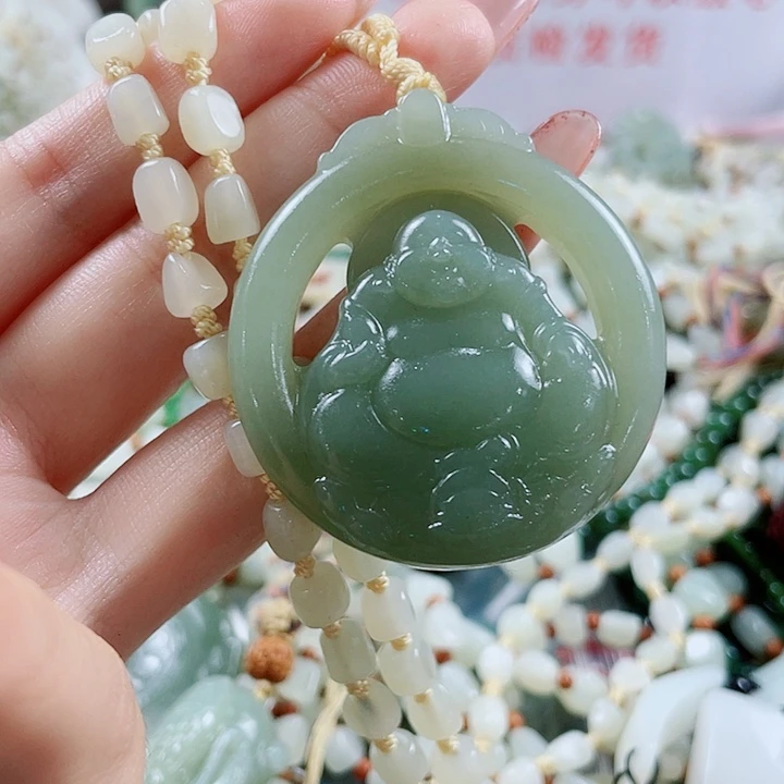 颈饰未镶嵌和田玉