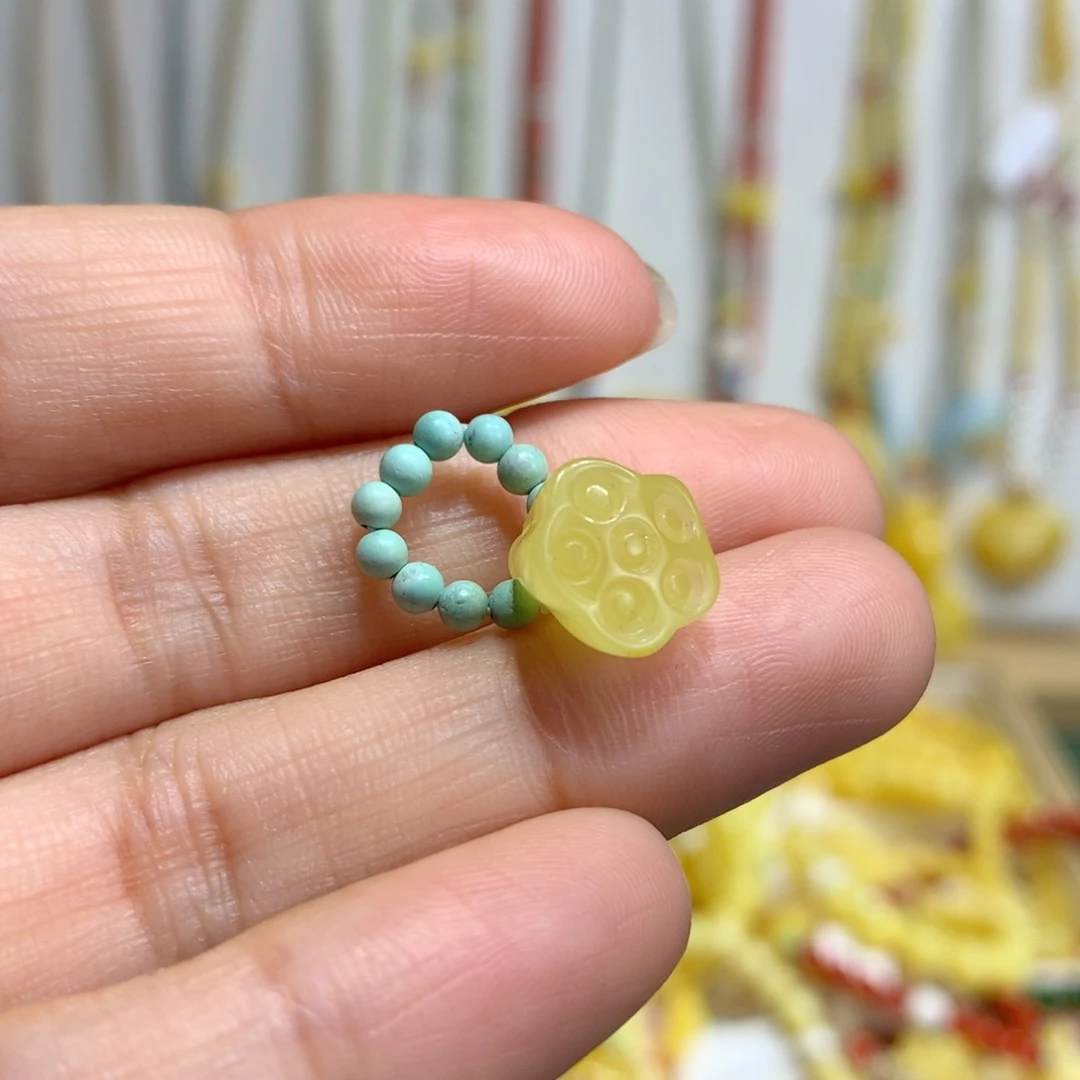 蜜蜡未镶嵌裸石配饰