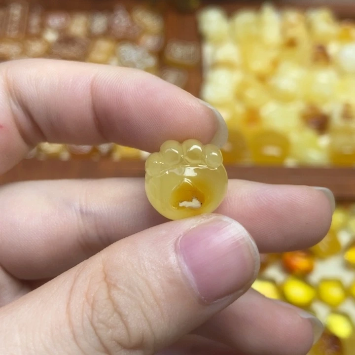 橄榄核吊坠小猫爪
