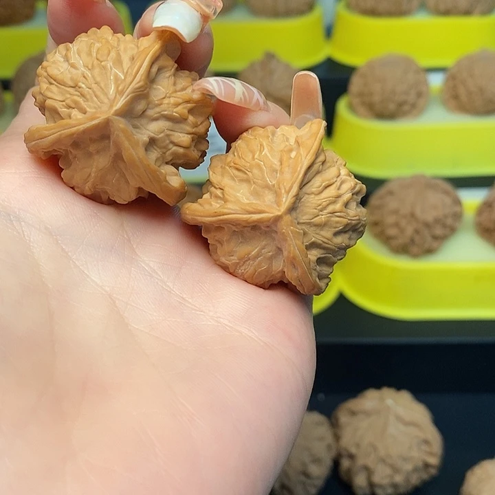 吊坠文玩核桃三愣