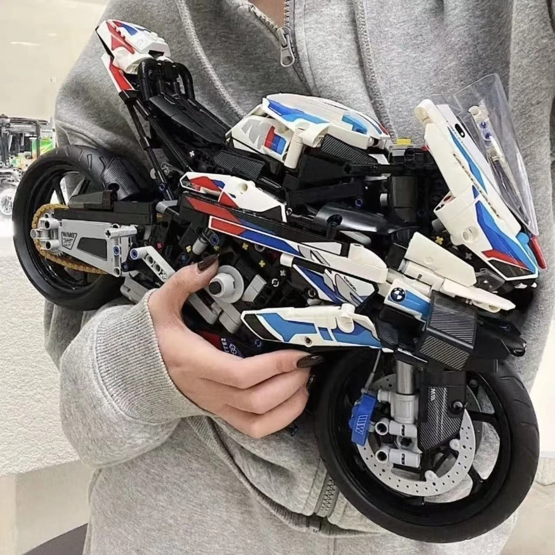 2025新款机械宝马摩托积木玩具男孩礼物拼装模型兰博基尼遥控跑车