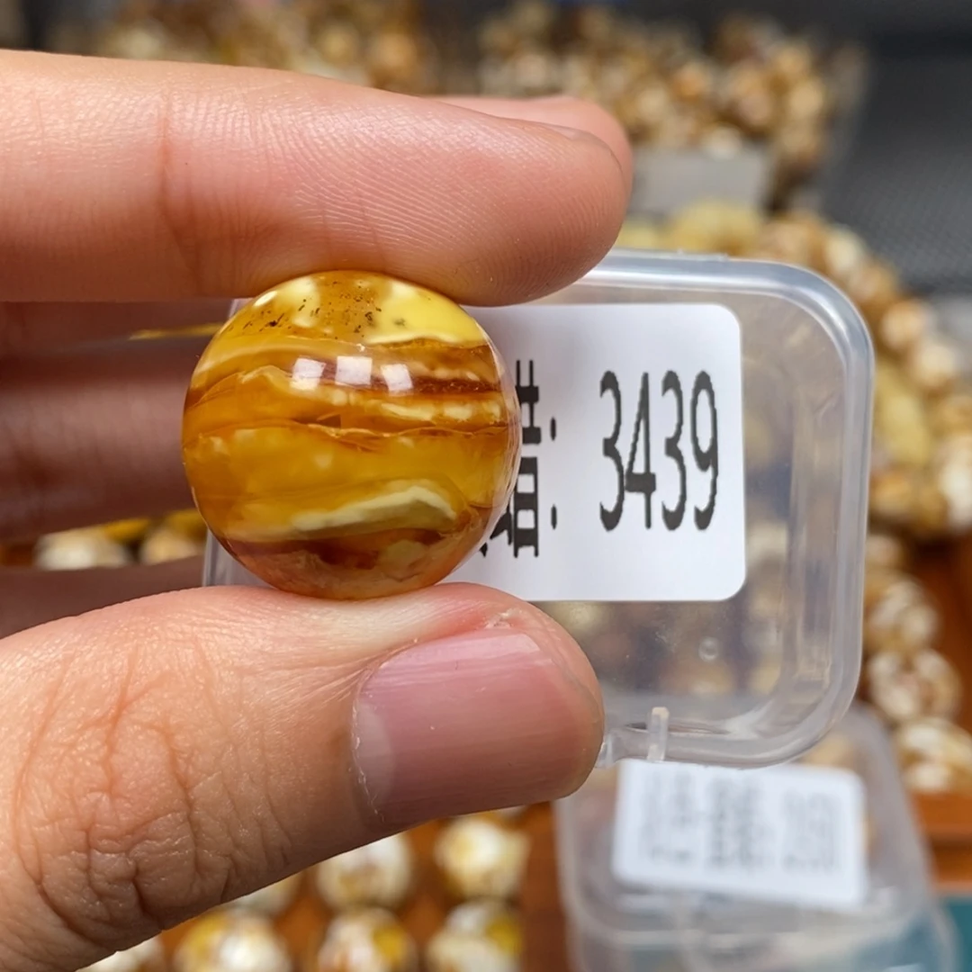 蜜蜡未镶嵌珠宝奇石3439