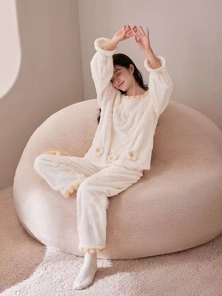 女士品牌时尚睡衣