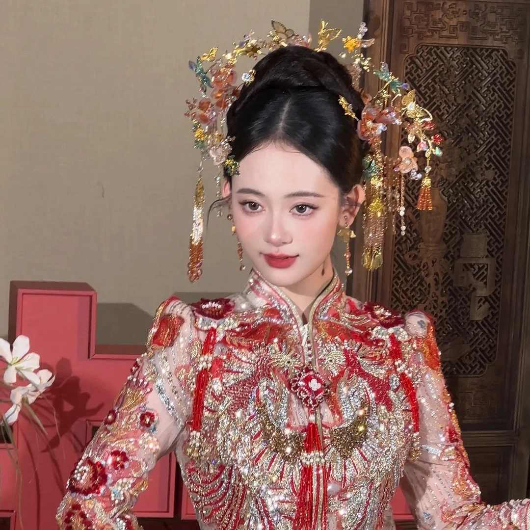 z8352新款大气奢华步摇金色结婚礼红色复古新娘头饰