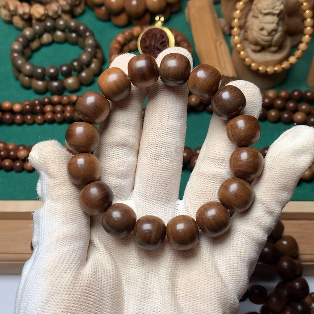 檀香木手串/手链老山檀香1.3*1.4奶凉感