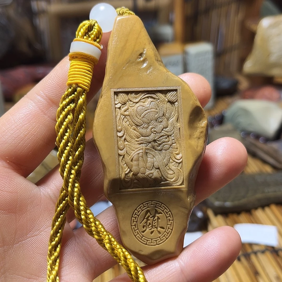 原石雕刻手把件，摆件