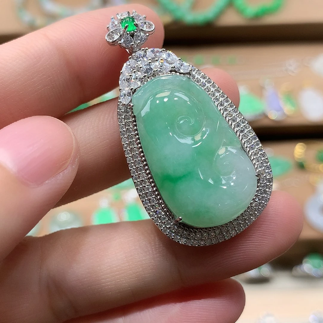 翡翠未镶嵌吊坠(不含链)
