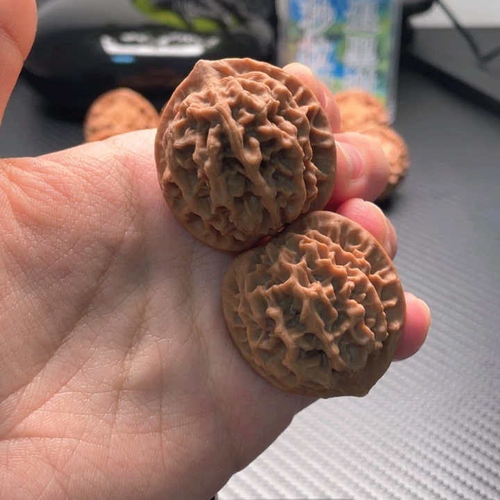 M***g手串/手链核桃秦岭