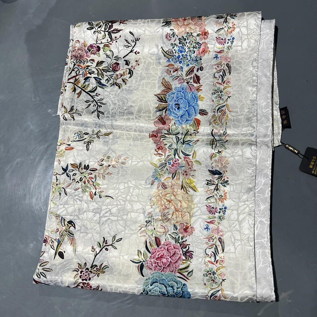 A058新中式香云纱方巾