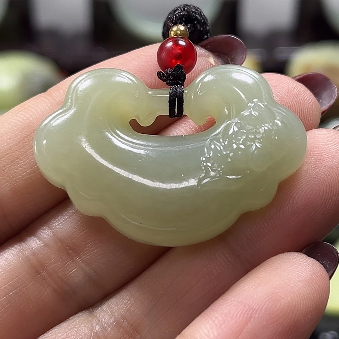 和田玉未镶嵌吊坠(不含链)