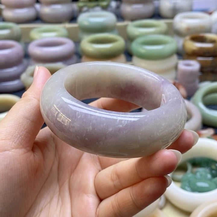 石英质玉未镶嵌手镯