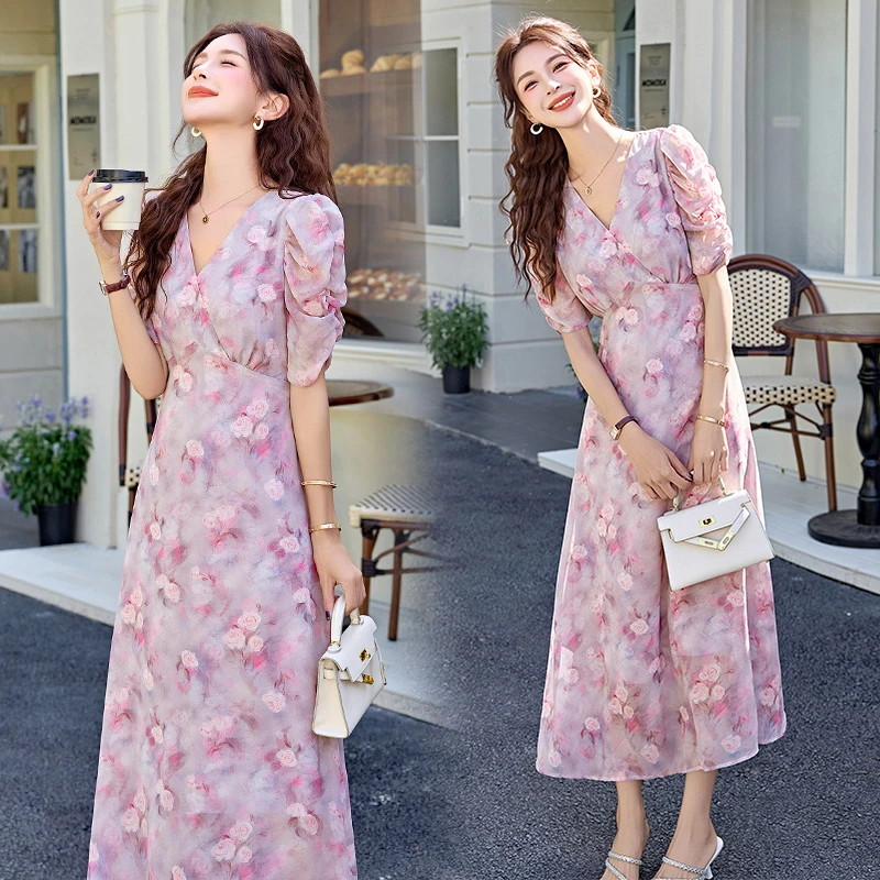 法式复古碎花连衣裙女2025夏季新款泡泡袖优雅收腰显瘦中长款裙子