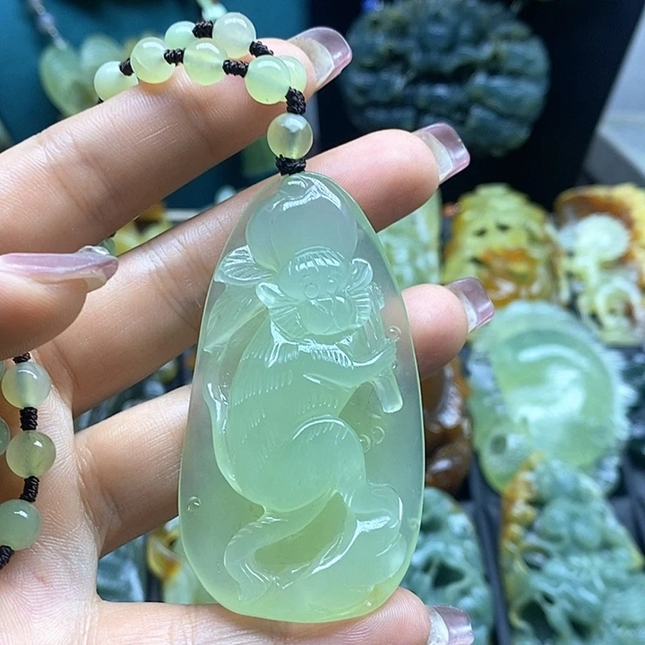 蛇纹石玉未镶嵌挂件