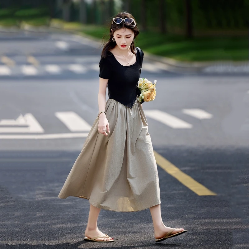 哥弟阿玛施正夏季新款时尚设计感拼接圆领通勤假两件撞色女连衣裙